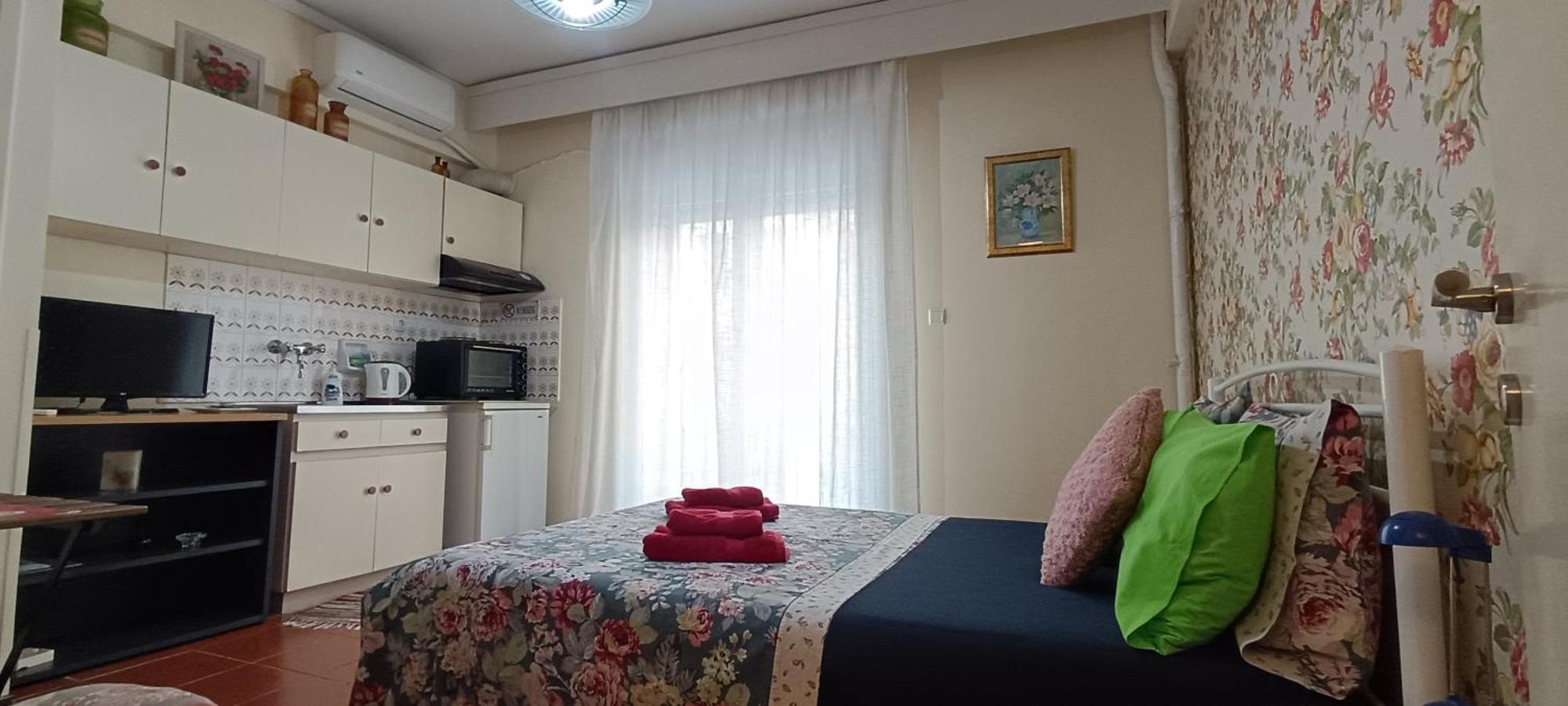 Floral Tribute Apartment Kavala